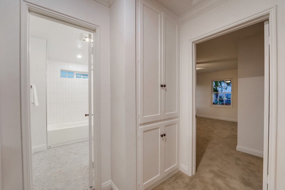 Virtual tour photo 100 of 129 for 2954 Chatsworth Blvd