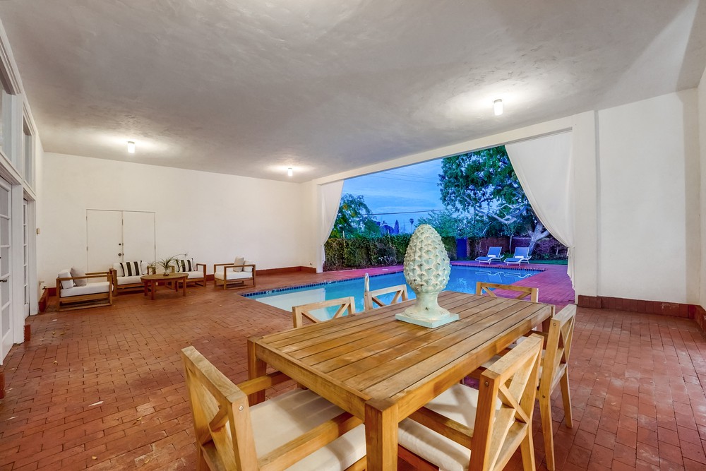 Virtual tour photo 107 of 129 for 2954 Chatsworth Blvd