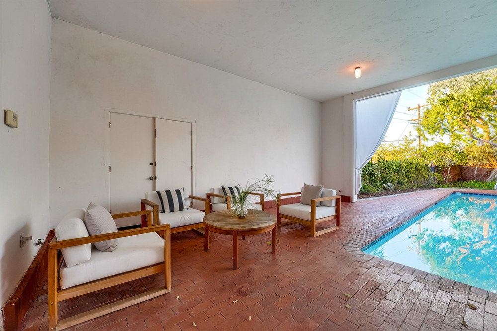 Virtual tour photo 127 of 129 for 2954 Chatsworth Blvd
