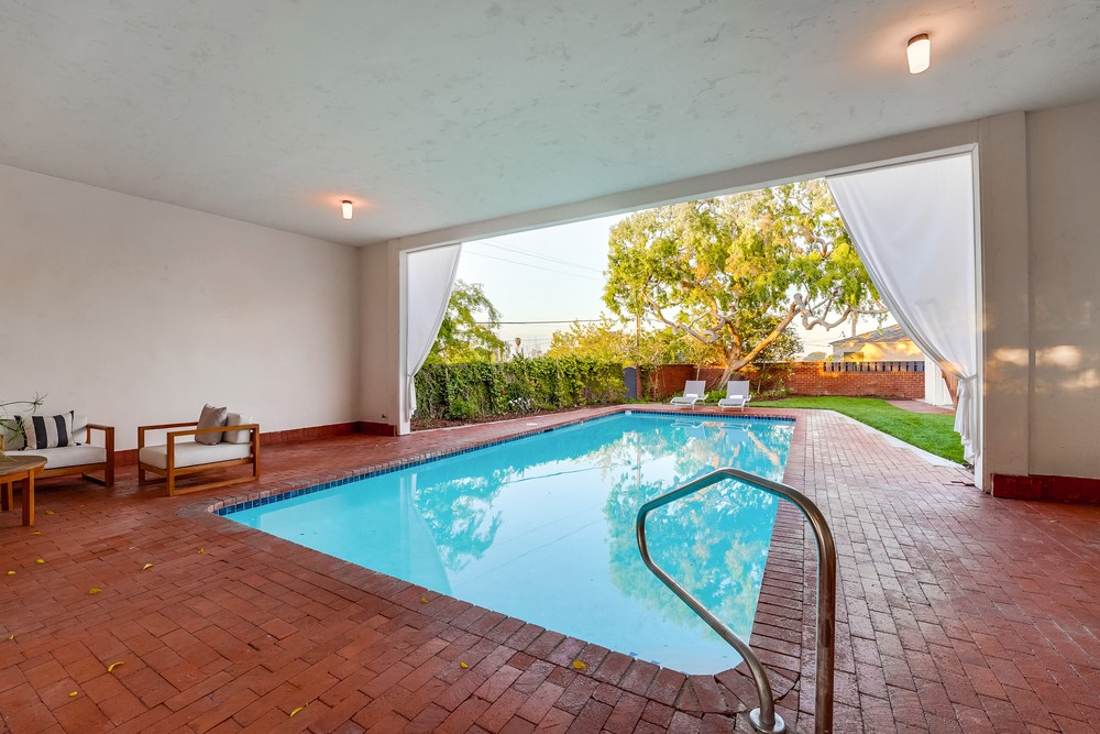 Virtual tour photo 129 of 129 for 2954 Chatsworth Blvd