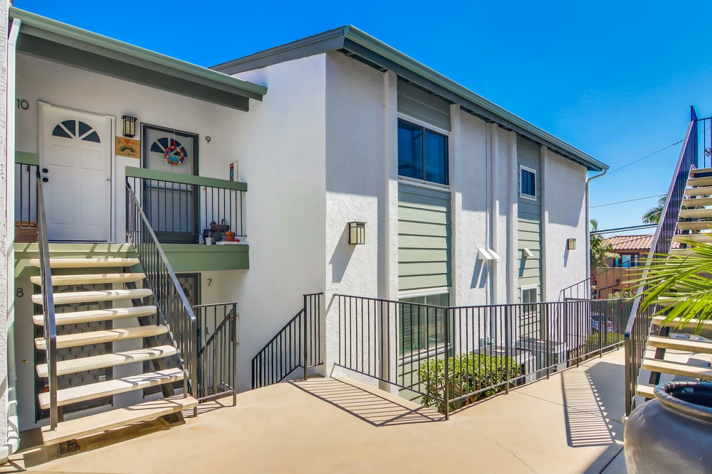 Virtual tour photo 8 of 43 for 2957 Columbia St APT 10