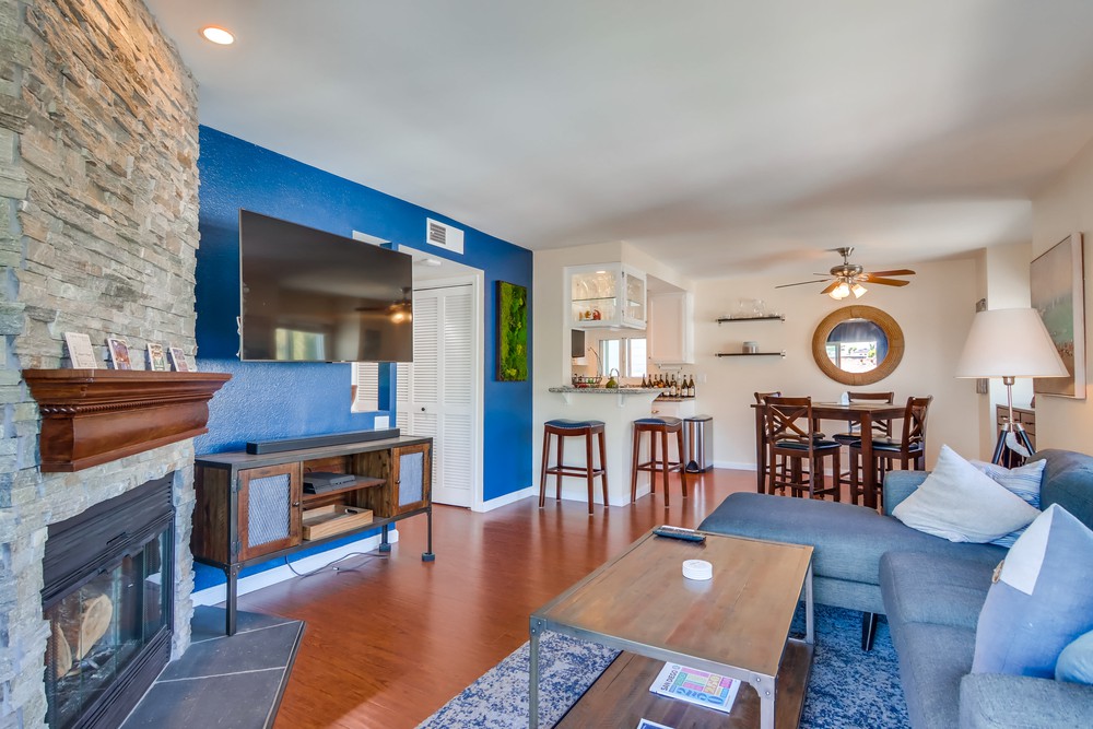 Virtual tour photo 9 of 43 for 2957 Columbia St APT 10