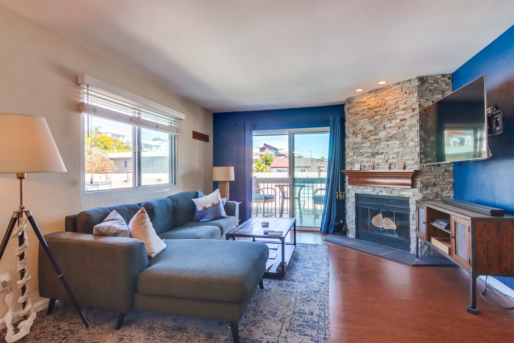 Virtual tour photo 13 of 43 for 2957 Columbia St APT 10