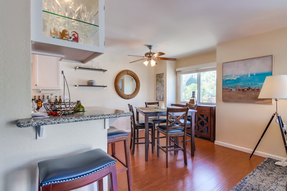 Virtual tour photo 16 of 43 for 2957 Columbia St APT 10