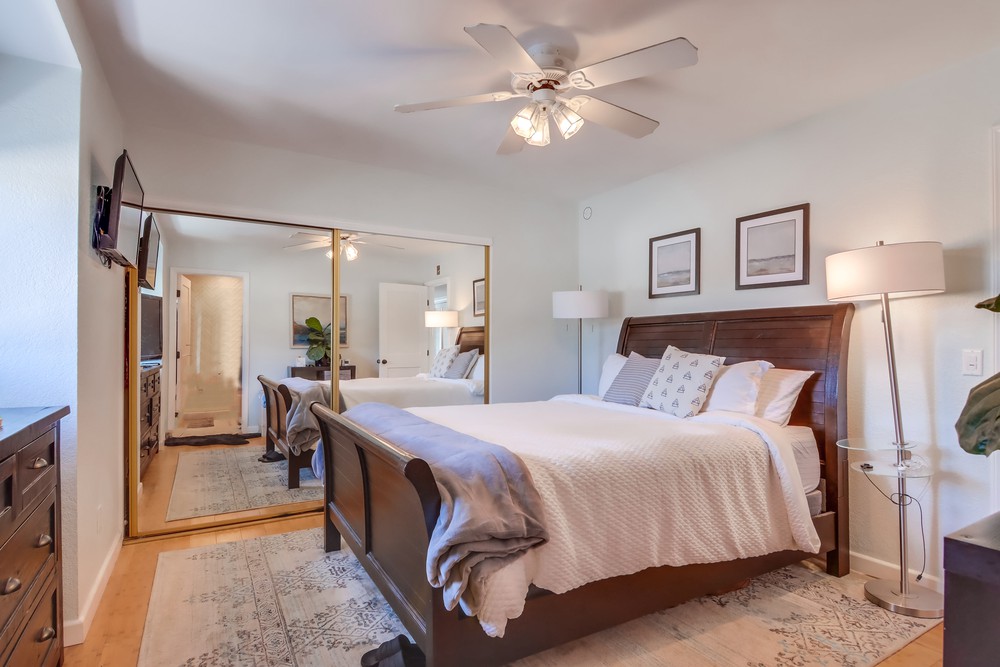 Virtual tour photo 29 of 43 for 2957 Columbia St APT 10