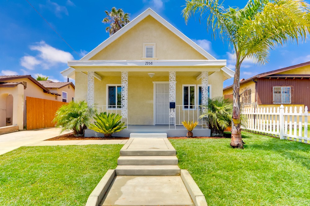 Virtual tour photo 1 of 28 for 2958 Webster Ave