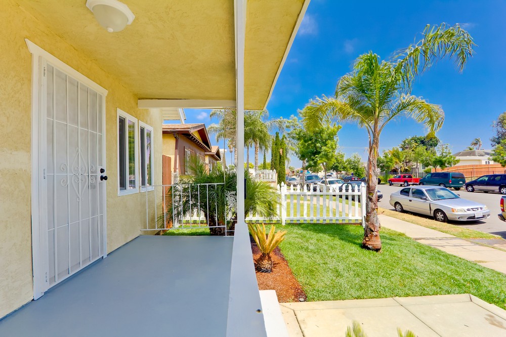 Virtual tour photo 5 of 28 for 2958 Webster Ave