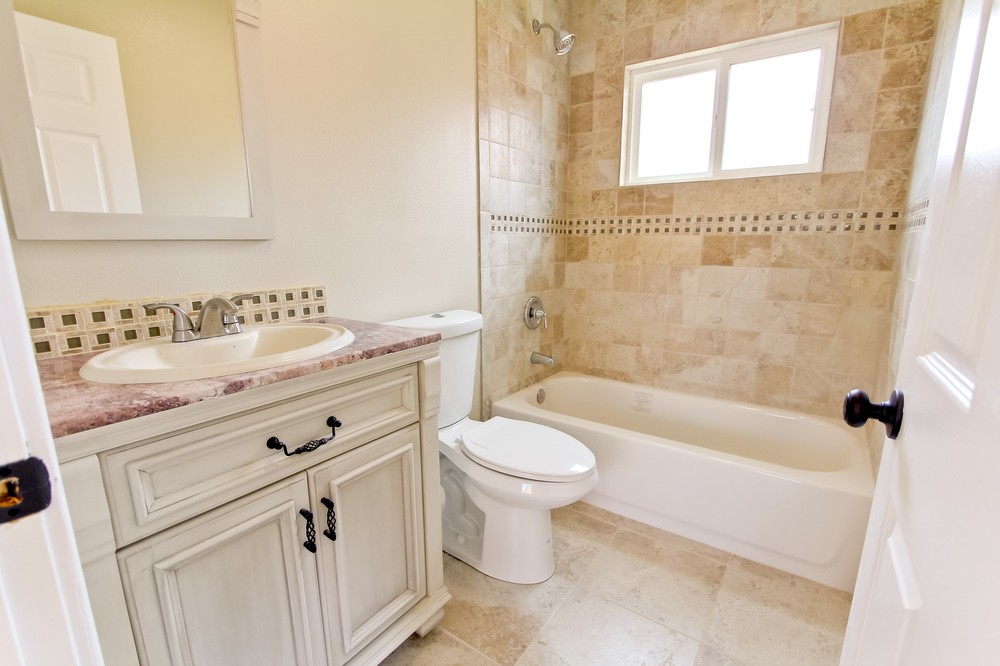 Virtual tour photo 23 of 28 for 2958 Webster Ave