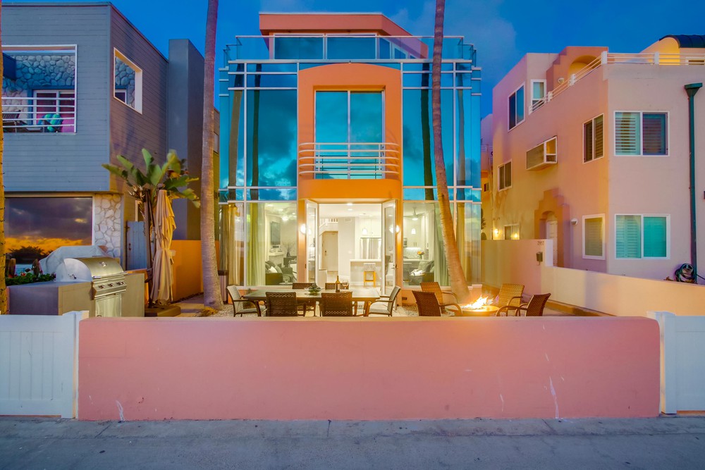Virtual tour photo 1 of 69 for 2959 Ocean Front Walk