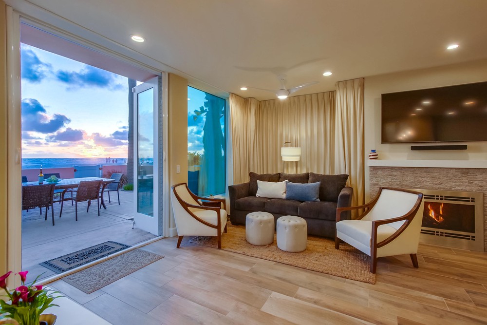 Virtual tour photo 14 of 69 for 2959 Ocean Front Walk