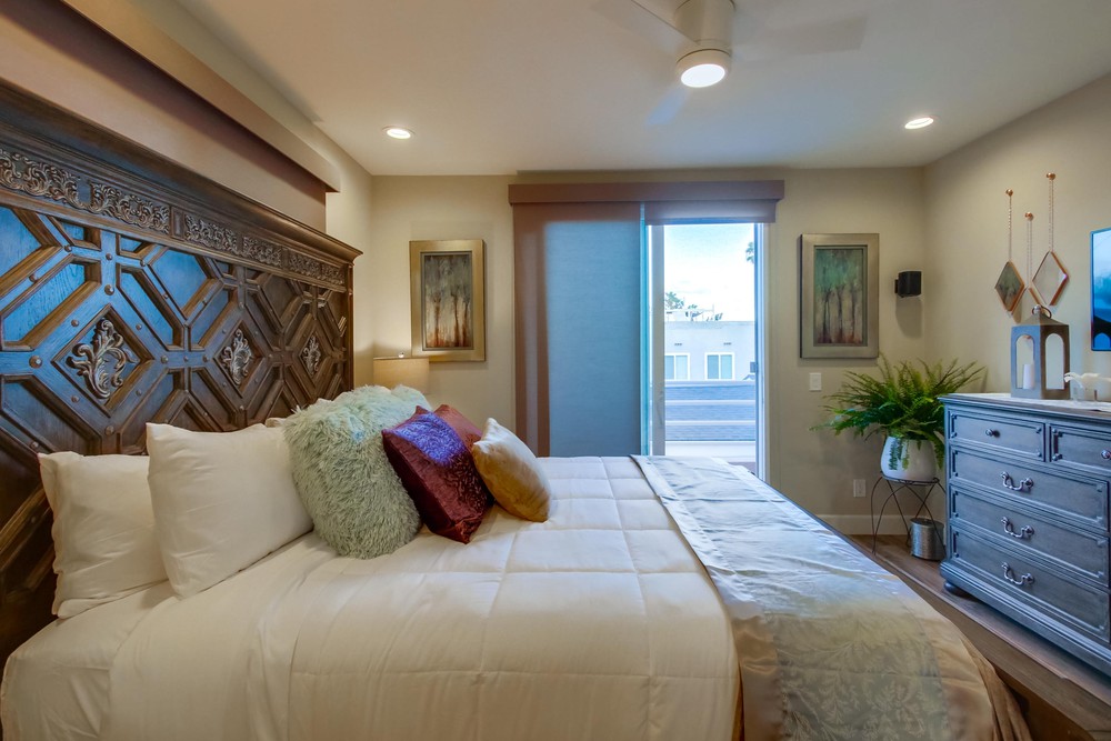 Virtual tour photo 30 of 69 for 2959 Ocean Front Walk