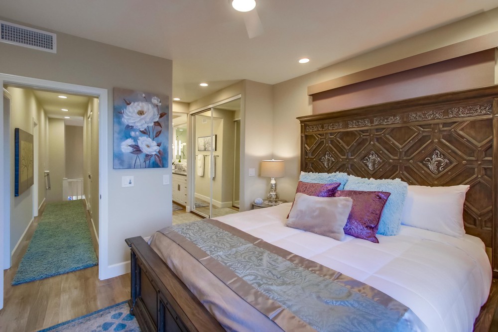 Virtual tour photo 34 of 69 for 2959 Ocean Front Walk