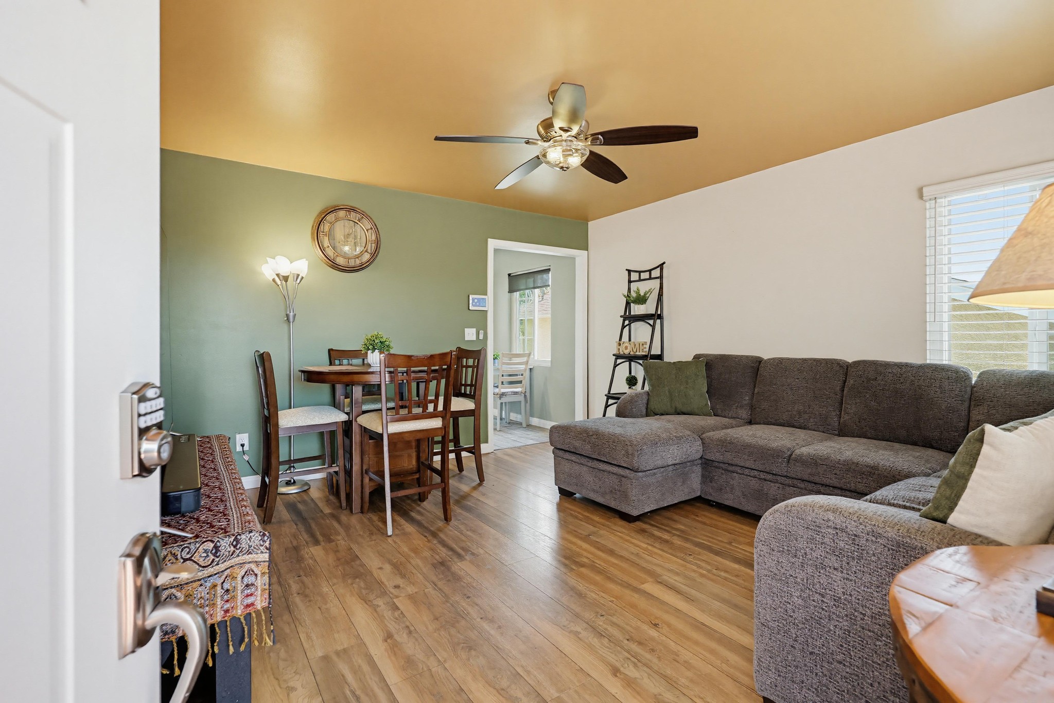 Virtual tour photo 8 of 47 for 2963 38th St