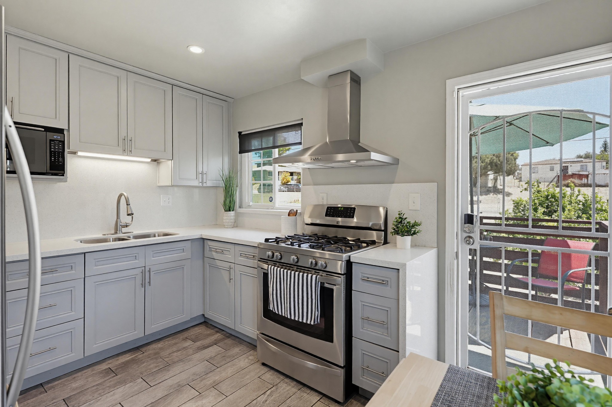 Virtual tour photo 13 of 47 for 2963 38th St