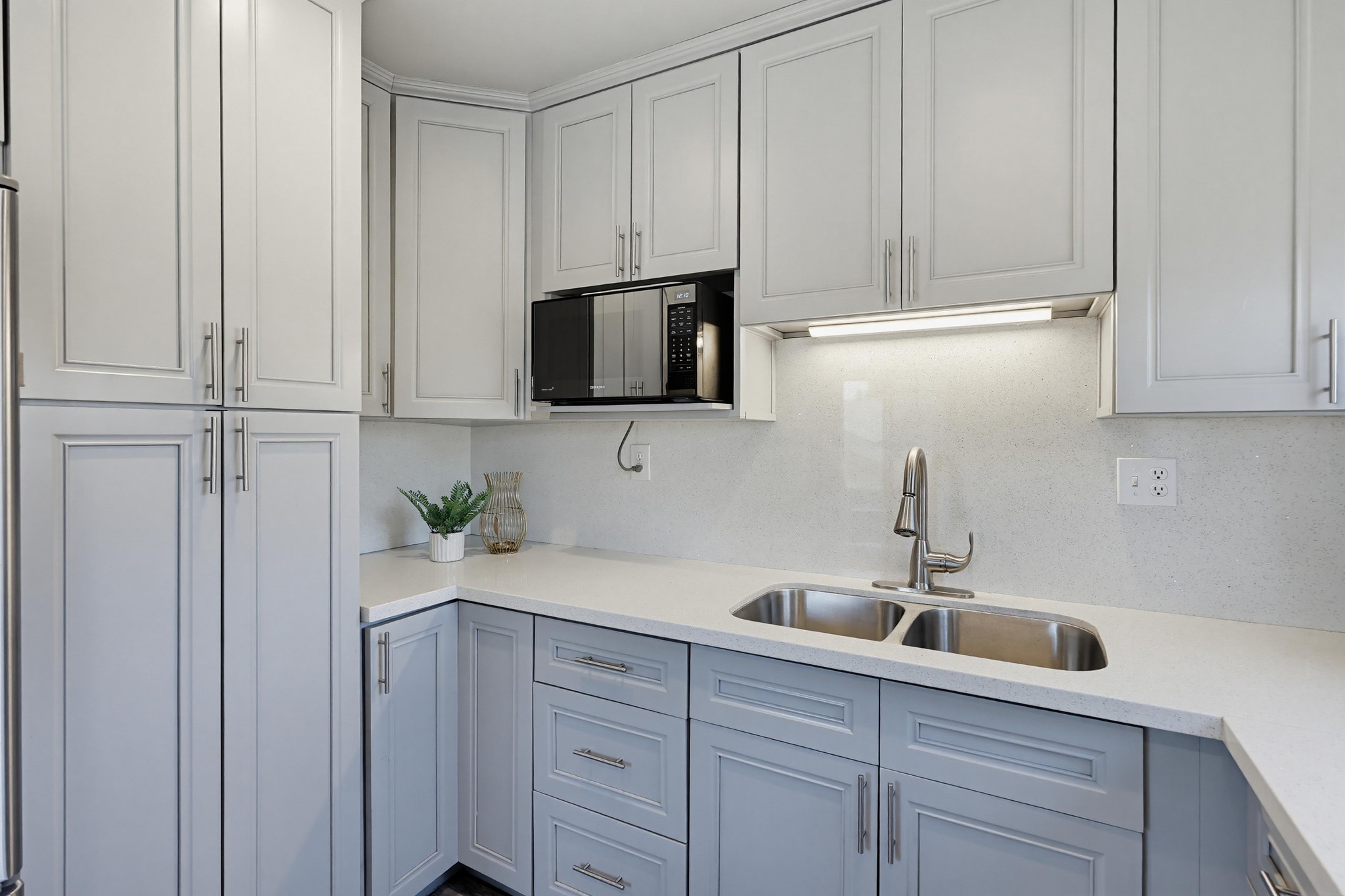 Virtual tour photo 17 of 47 for 2963 38th St
