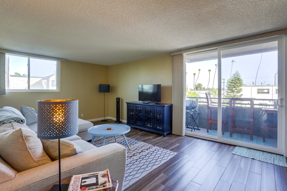 Virtual tour photo 8 of 37 for 2965 Mission Blvd #3D