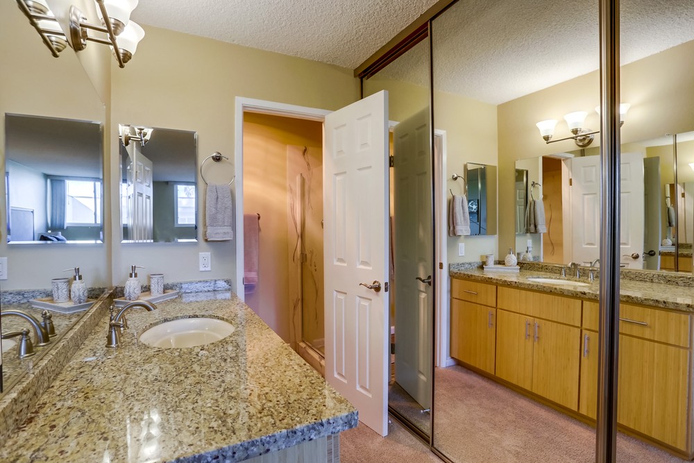 Virtual tour photo 24 of 37 for 2965 Mission Blvd #3D