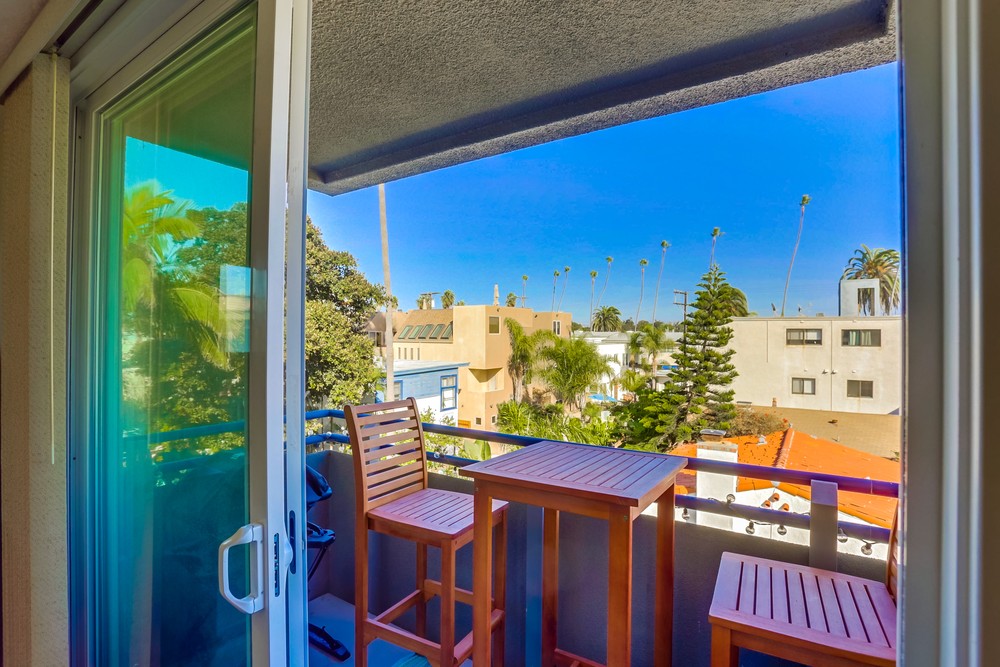 Virtual tour photo 35 of 37 for 2965 Mission Blvd #3D