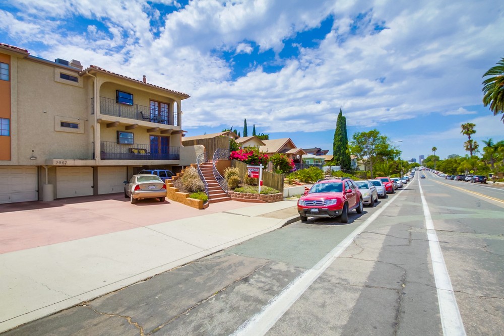 Virtual tour photo 4 of 36 for 2967 B St #10