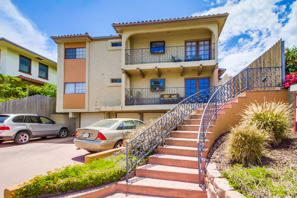 Virtual tour photo 5 of 36 for 2967 B St #10