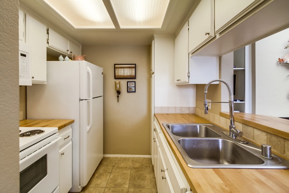 Virtual tour photo 22 of 36 for 2967 B St #10