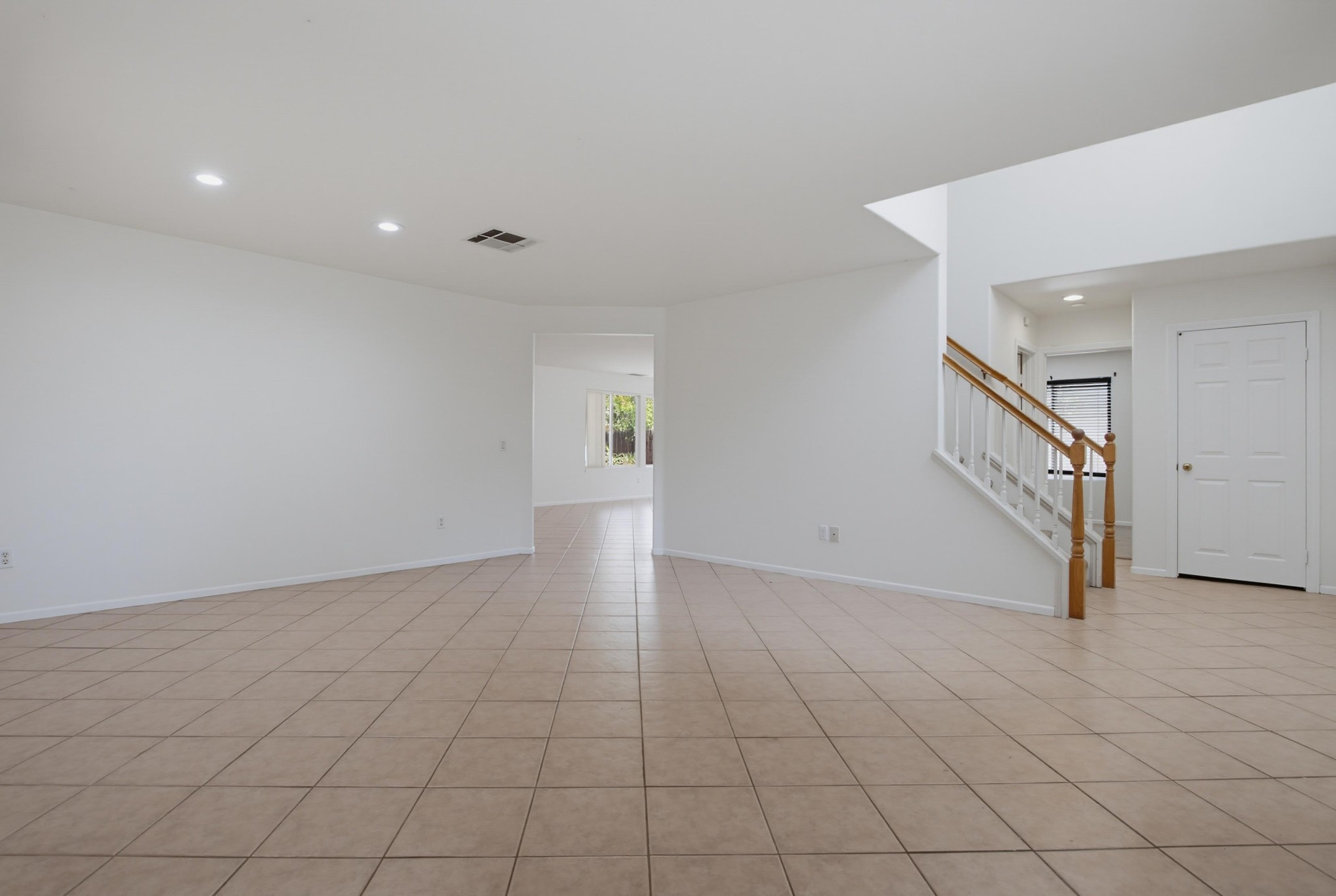 Virtual tour photo 10 of 71 for 2980 Oakstone Creek Pl