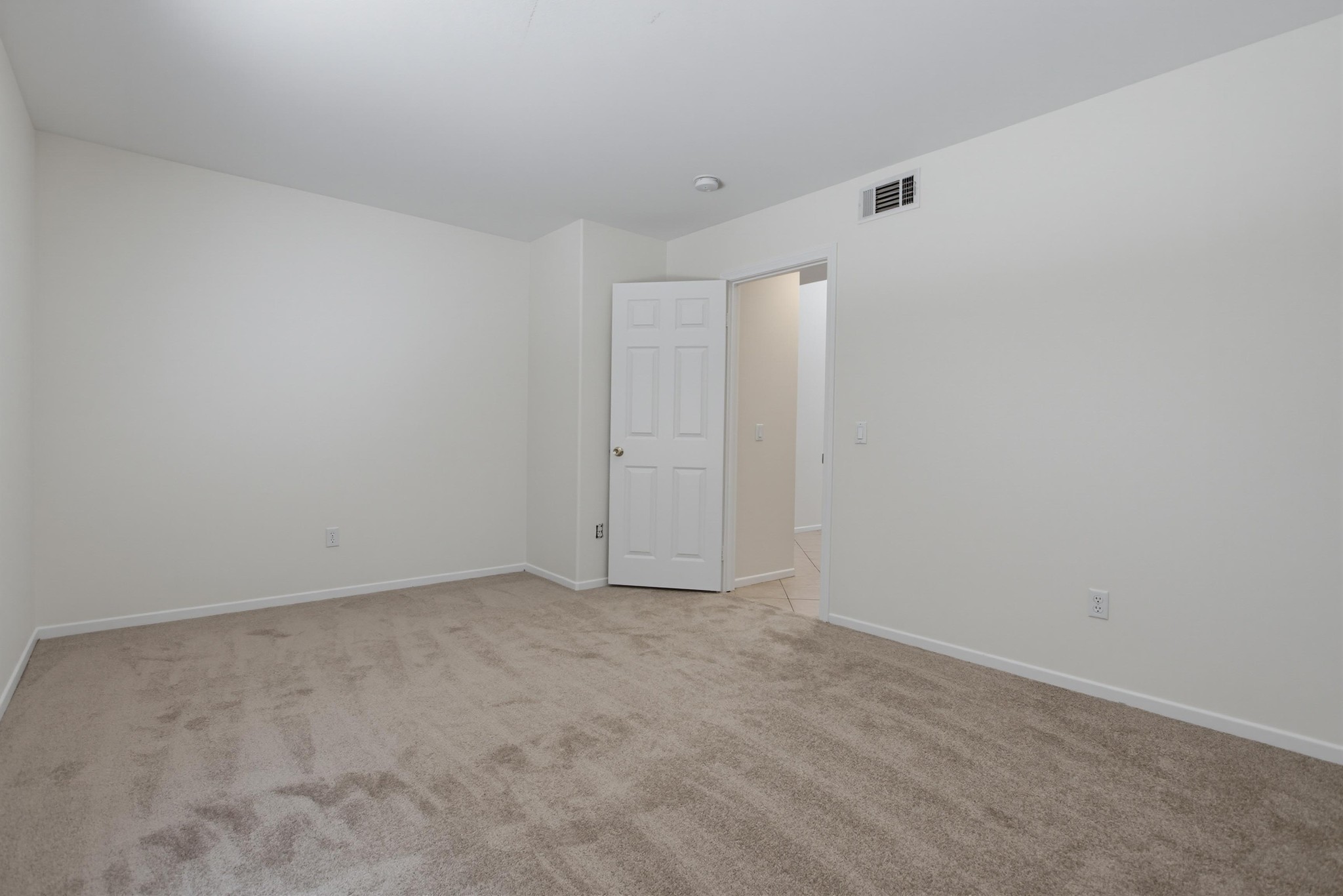 Virtual tour photo 23 of 71 for 2980 Oakstone Creek Pl