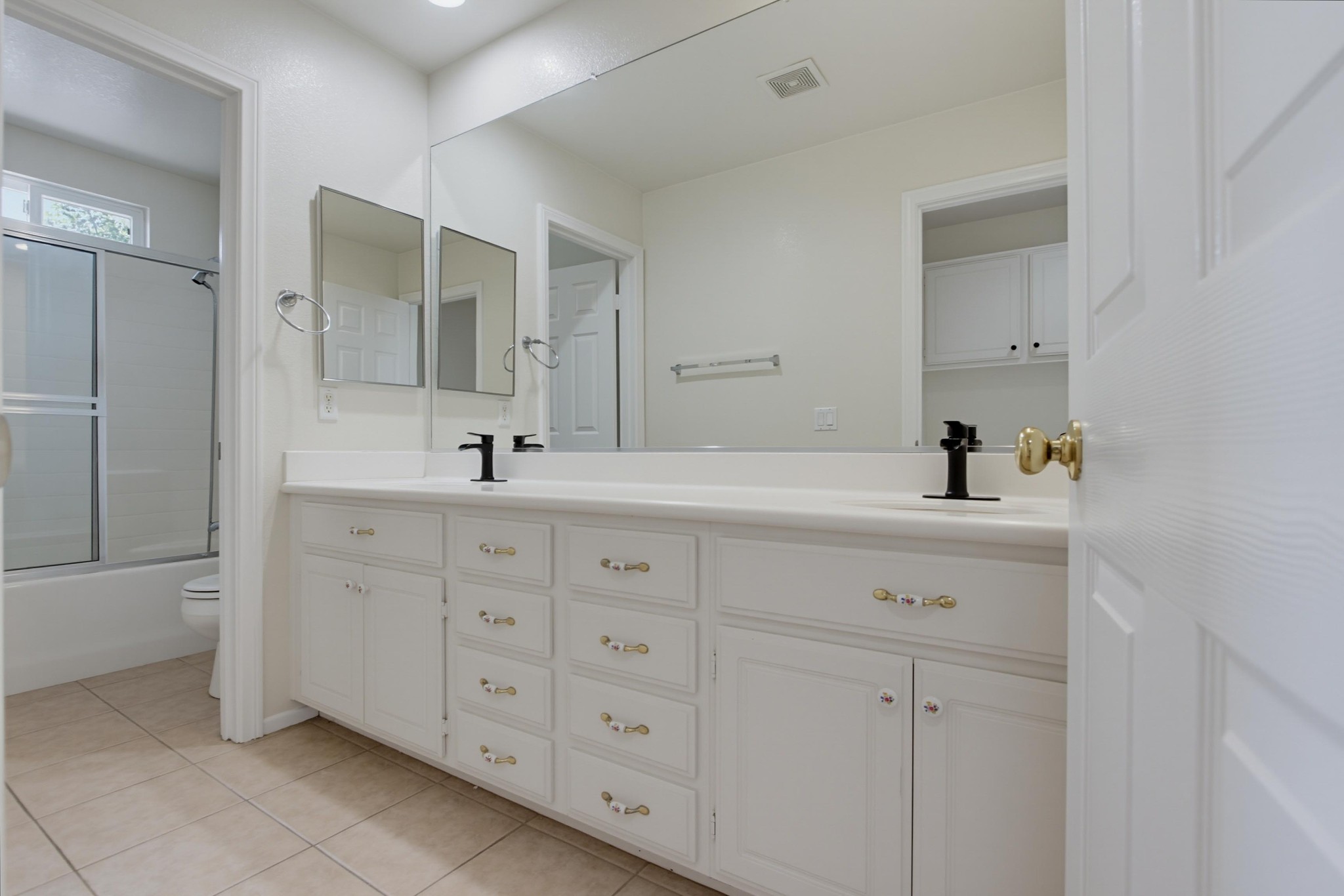 Virtual tour photo 48 of 71 for 2980 Oakstone Creek Pl