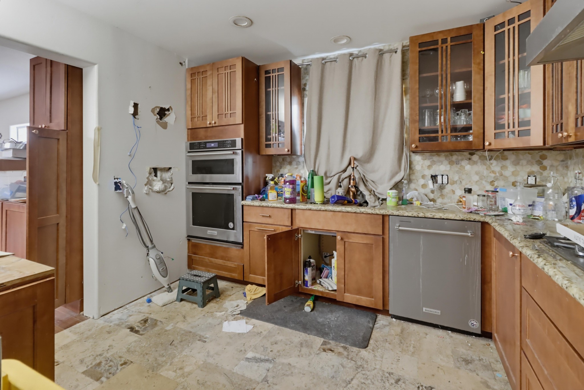 Virtual tour photo 12 of 40 for 2984 Morningside St