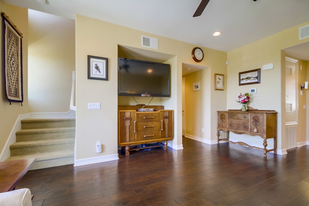Virtual tour photo 9 of 49 for 2985 Pacific Palm Way