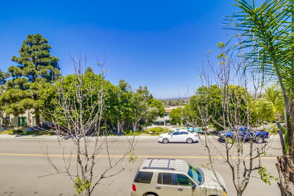 Virtual tour photo 25 of 49 for 2985 Pacific Palm Way