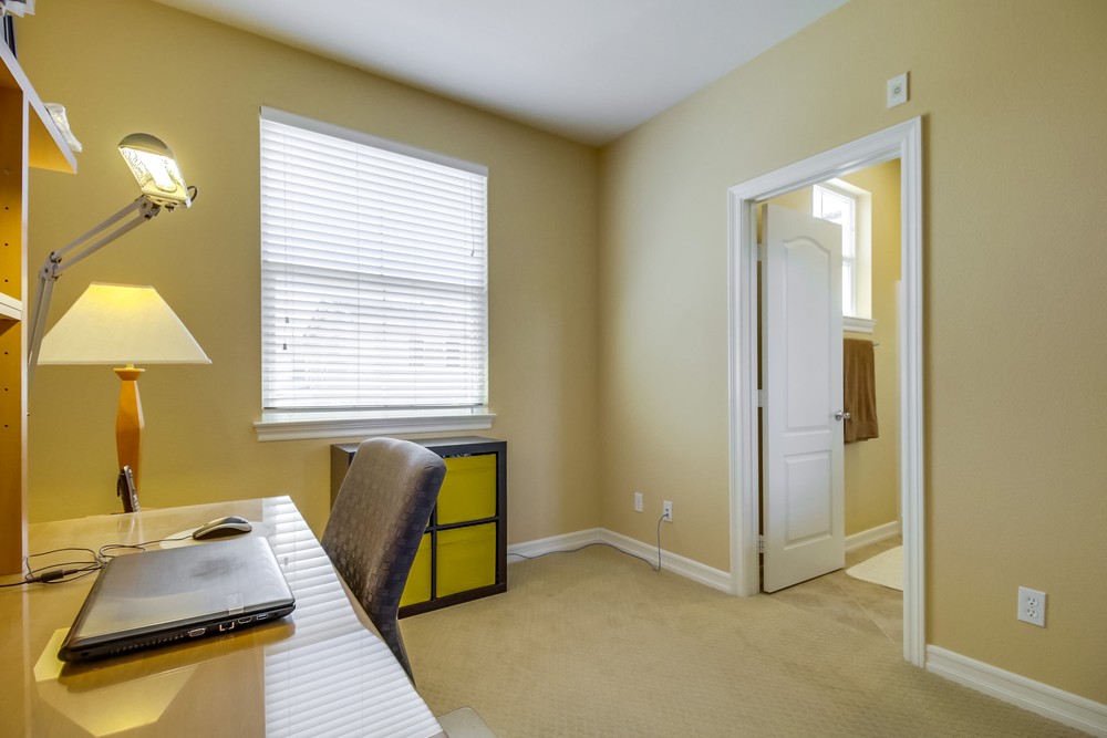 Virtual tour photo 36 of 49 for 2985 Pacific Palm Way