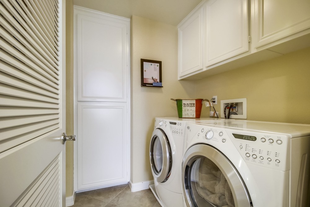 Virtual tour photo 39 of 49 for 2985 Pacific Palm Way