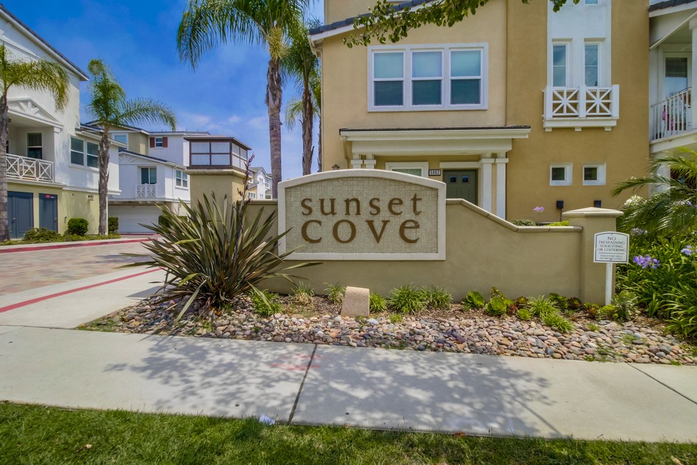 Virtual tour photo 50 of 49 for 2985 Pacific Palm Way