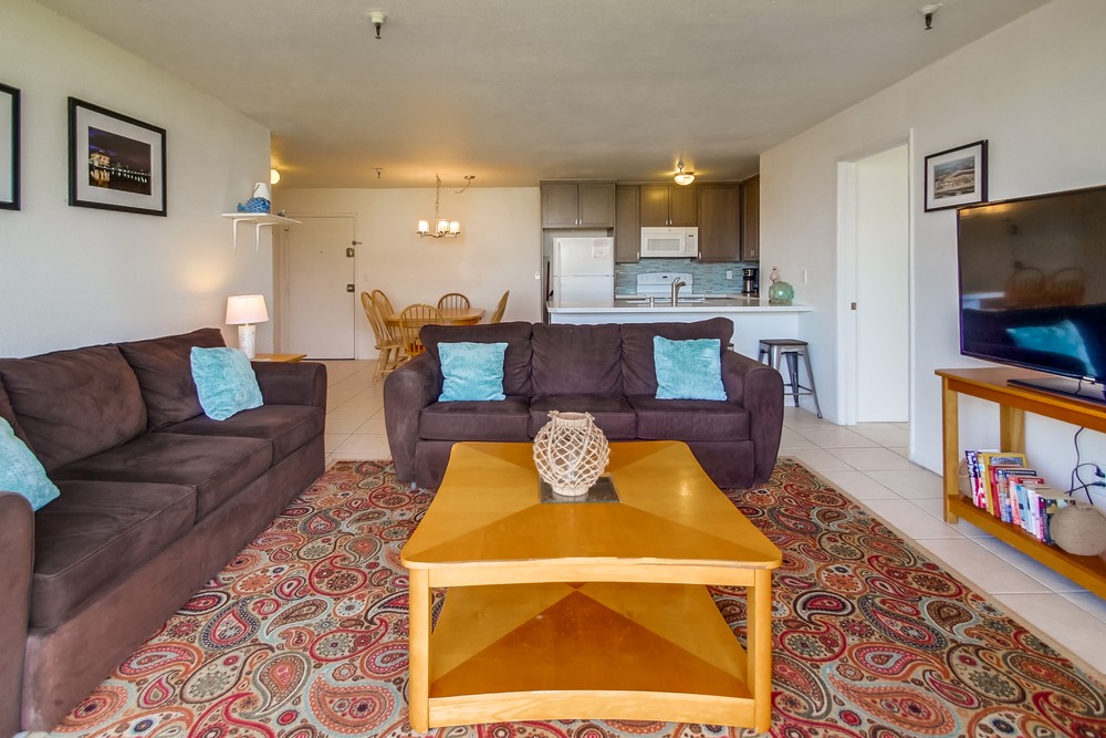 Virtual tour photo 7 of 39 for 2990 Mission Blvd #301