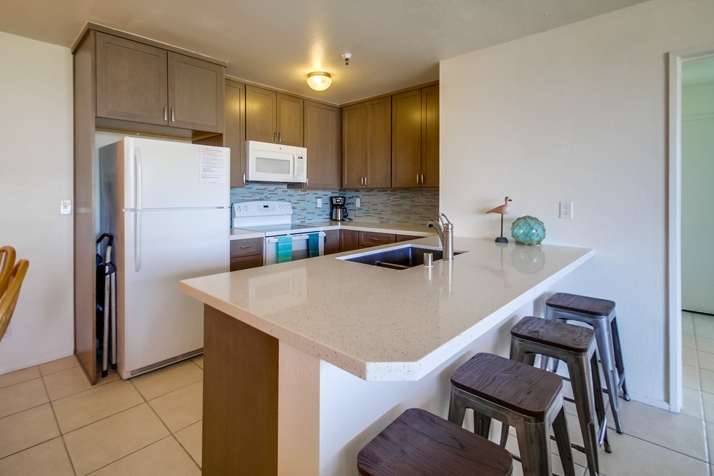 Virtual tour photo 13 of 39 for 2990 Mission Blvd #301