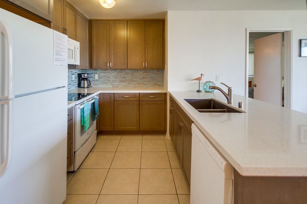 Virtual tour photo 15 of 39 for 2990 Mission Blvd #301