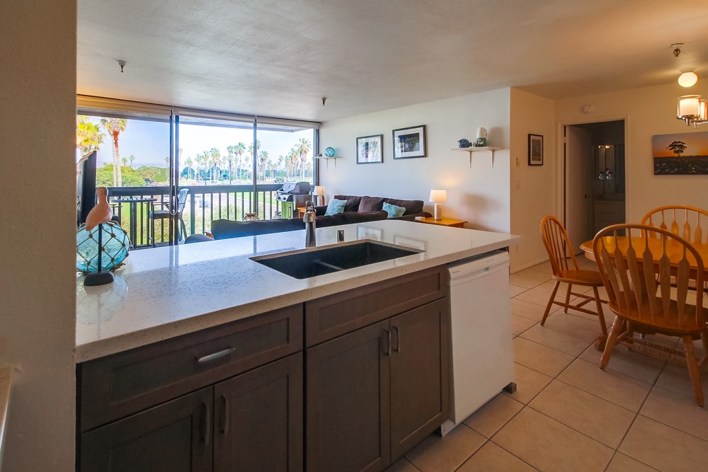 Virtual tour photo 17 of 39 for 2990 Mission Blvd #301