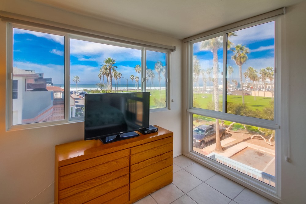 Virtual tour photo 21 of 39 for 2990 Mission Blvd #301