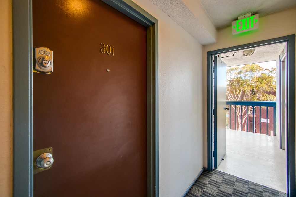 Virtual tour photo 8 of 56 for 2990 Mission Blvd #301
