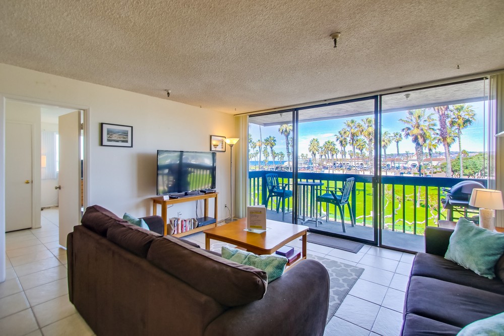 Virtual tour photo 10 of 56 for 2990 Mission Blvd #301