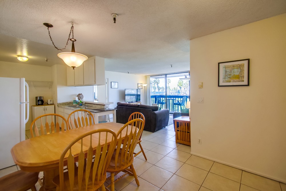 Virtual tour photo 17 of 56 for 2990 Mission Blvd #301