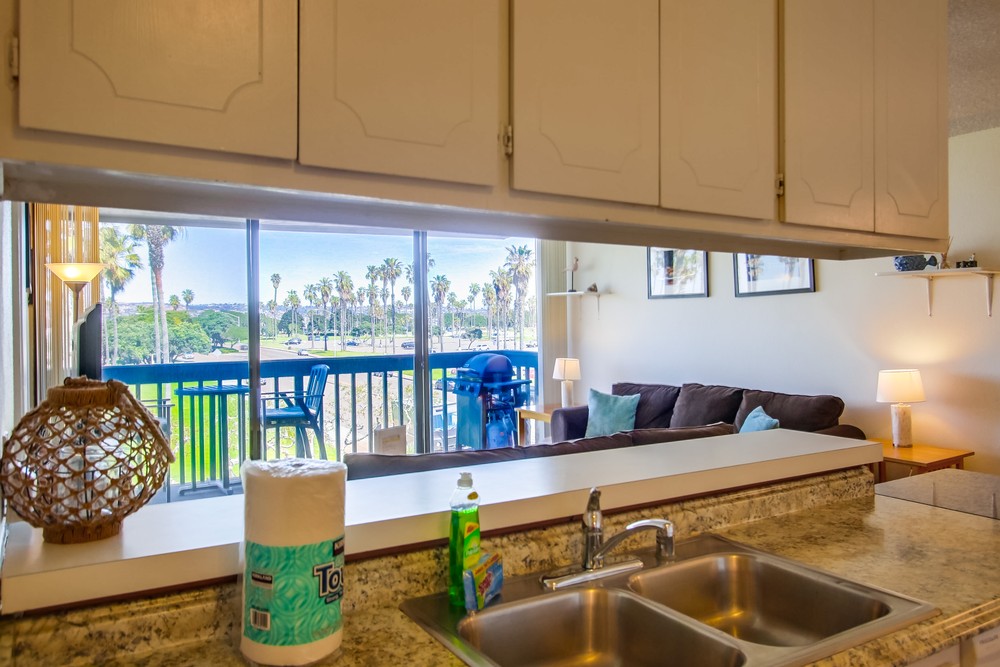 Virtual tour photo 22 of 56 for 2990 Mission Blvd #301