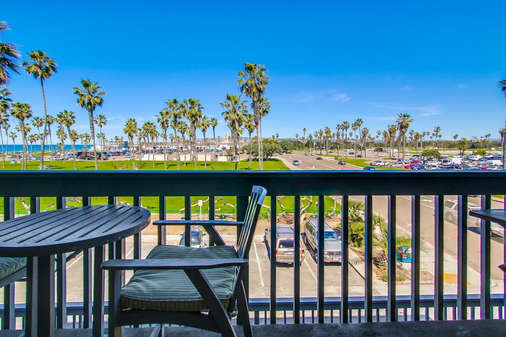 Virtual tour photo 31 of 56 for 2990 Mission Blvd #301