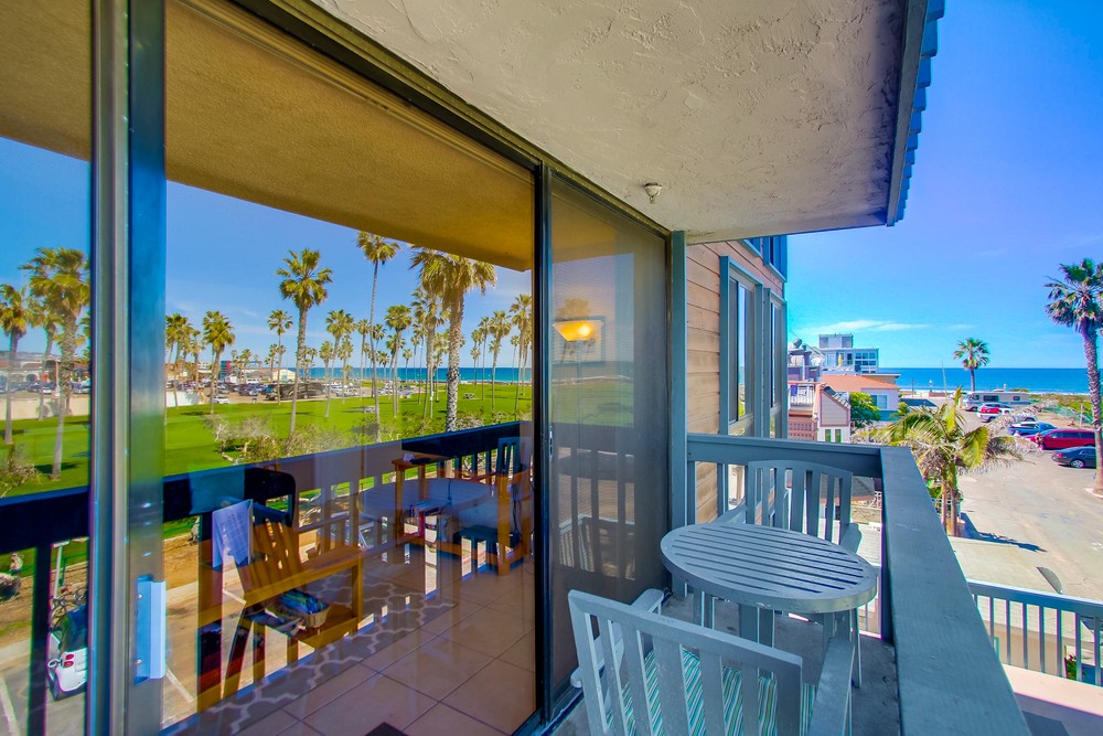 Virtual tour photo 33 of 56 for 2990 Mission Blvd #301