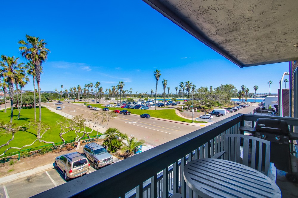 Virtual tour photo 34 of 56 for 2990 Mission Blvd #301