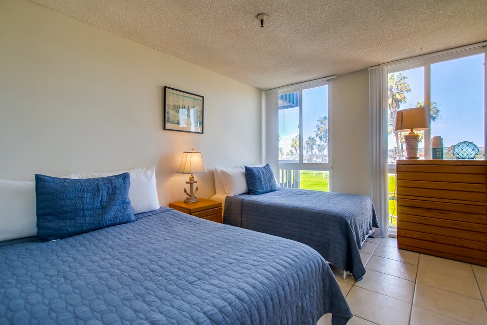 Virtual tour photo 42 of 56 for 2990 Mission Blvd #301