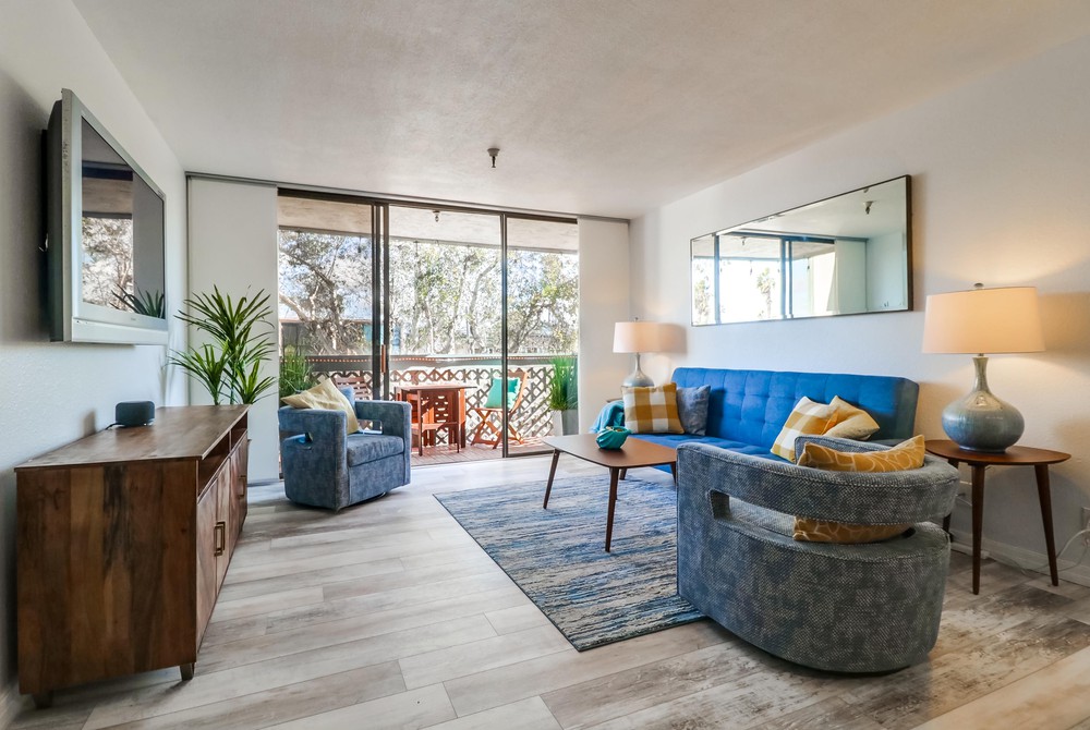 Virtual tour photo 7 of 43 for 2990 Mission Blvd UNIT 302