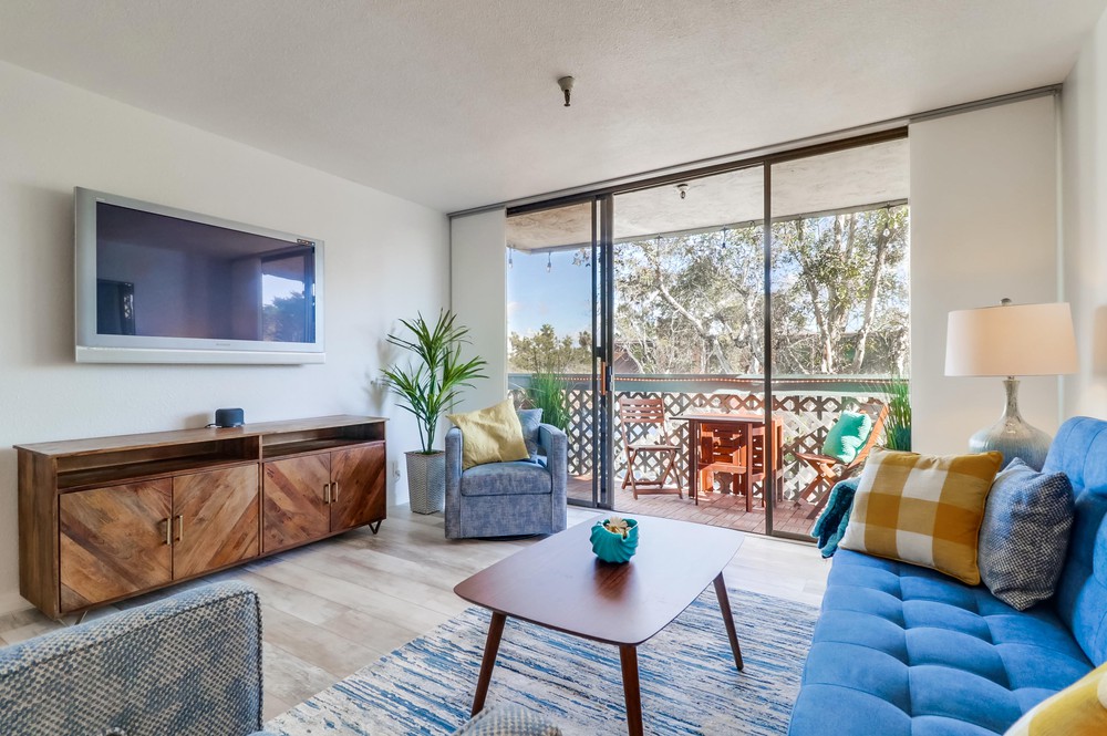 Virtual tour photo 9 of 43 for 2990 Mission Blvd UNIT 302