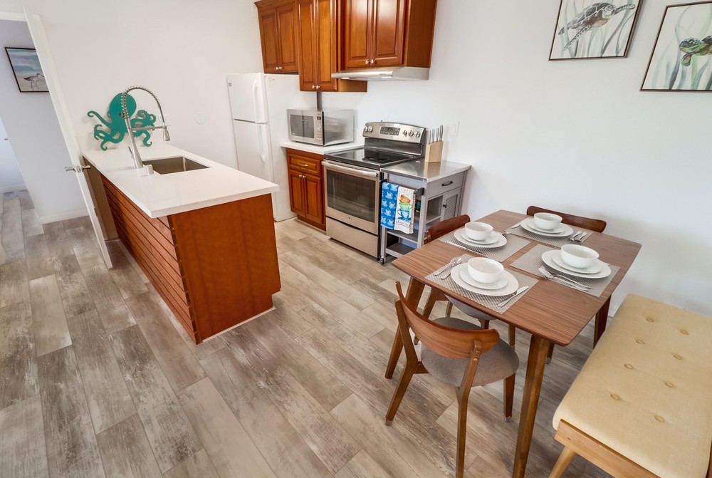 Virtual tour photo 13 of 43 for 2990 Mission Blvd UNIT 302